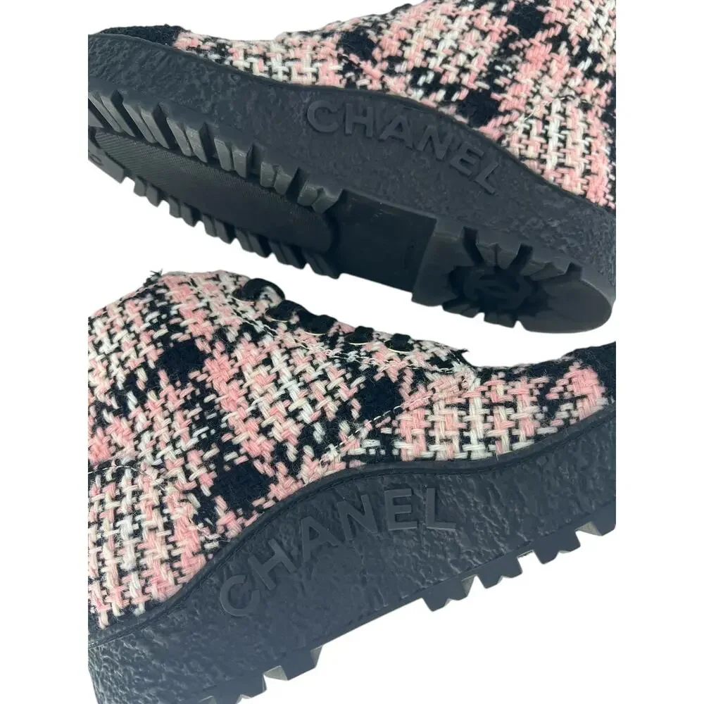Chanel 2021 CC Logo Tweed Cap Toe Lace-Up‎ Combat Boots Size 37